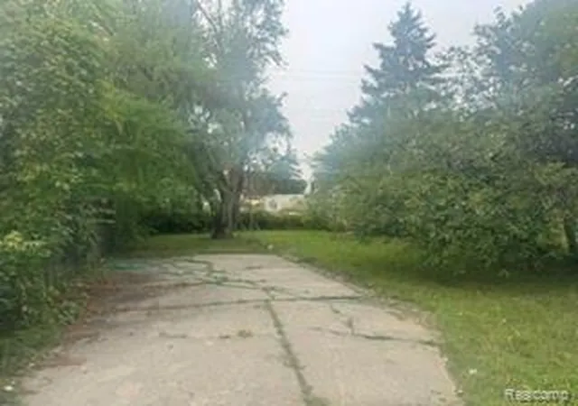 Photo 4 of Single family home for sale at 19599 Joann St, Detroit, MI 48205 | MLS# 20261073512 | Listing updated on 2026-09-11