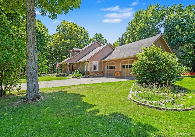 Photo 3 of Single family home for sale at 3284 Pratt Rd, Metamora, MI 48455 | MLS# 20261073519 | Listing updated on 2026-09-12