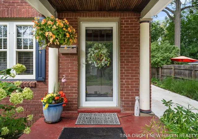 Photo 4 of Single family home for sale at 1227 SE Colorado Ave, Grand Rapids, MI 49506 | MLS# 65026048502 | Listing updated on 2026-09-13