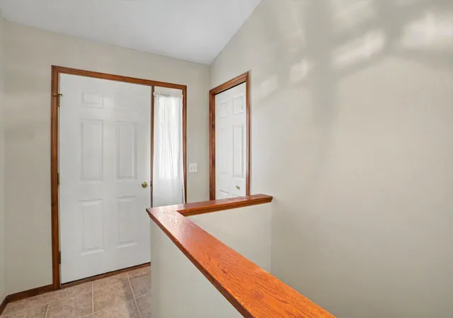 Listing Photo 5 - Condo for sale in building located at 1498 Estero Dr, Portage, MI 49024