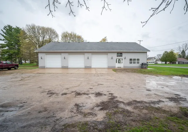 Single family home for sale at 410 S Division St, Hersey, MI 49639 | MLS# 81026048498