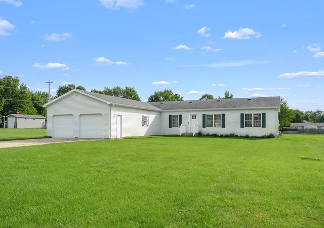 Single family home for sale at 4551 Huntoon Ave, Watervliet, MI 49098 | MLS# 69026048508