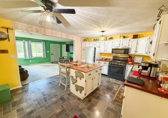 Photo 3 of Single family home for sale at 116 Hilltop Dr, Roscommon, MI 48653 | MLS# 77080073456 | Listing updated on 2026-10-05