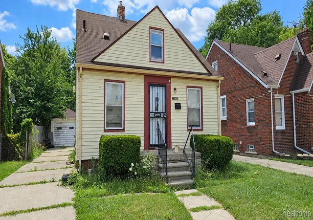 Photo 2 of Single family home for sale at 15662 Faircrest St, Detroit, MI 48205 | MLS# 20261073542 | Listing updated on 2026-09-12