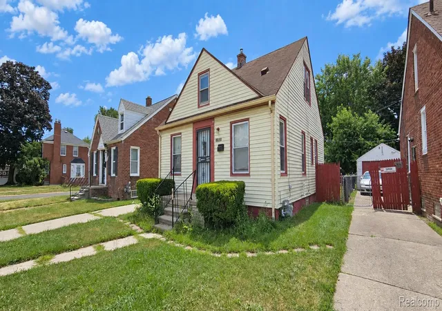 Photo 3 of Single family home for sale at 15662 Faircrest St, Detroit, MI 48205 | MLS# 20261073542 | Listing updated on 2026-09-12