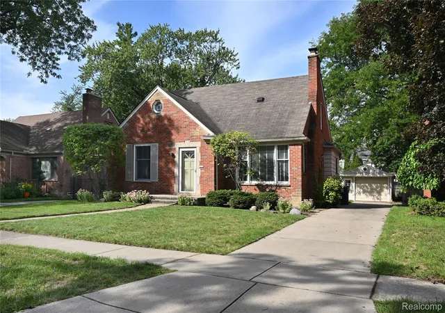 Photo 1 of Single family home for sale at 2323 Elmhurst Ave, Royal Oak, MI 48073 | MLS# 20261073543 | Listing updated on 2026-10-18