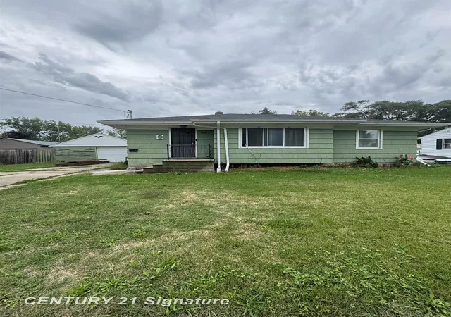 Single family home for sale at 1551 Gilbert St, Saginaw, MI 48602 | MLS# 61050221545