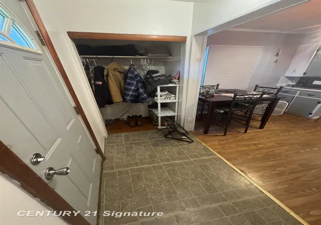 Photo 3 of Single family home for sale at 1551 Gilbert St, Saginaw, MI 48602 | MLS# 61050221545 | Listing updated on 2026-09-13