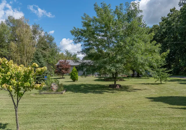 Photo 3 of Single family home for sale at 5749 Pioneer Rd, Osseo, MI 49266 | MLS# 53026048525 | Listing updated on 2026-09-14