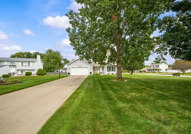 Photo 2 of Single family home for sale at 3623 Lincoln Pines St, Saint Joseph, MI 49085 | MLS# 69026048530 | Listing updated on 2026-09-15