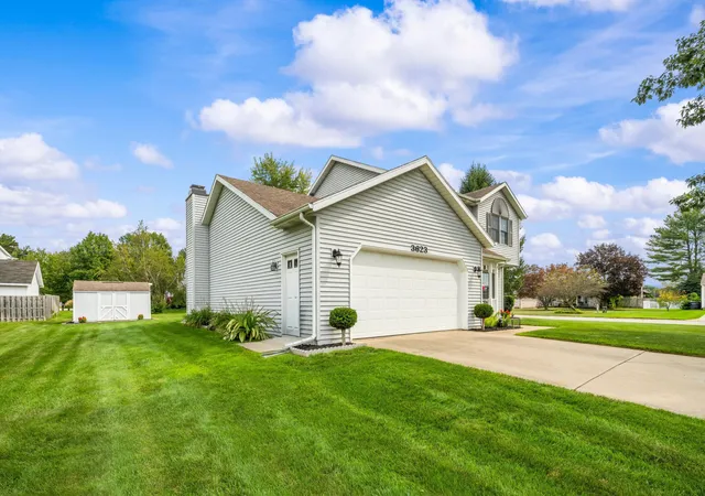 Photo 3 of Single family home for sale at 3623 Lincoln Pines St, Saint Joseph, MI 49085 | MLS# 69026048530 | Listing updated on 2026-09-15