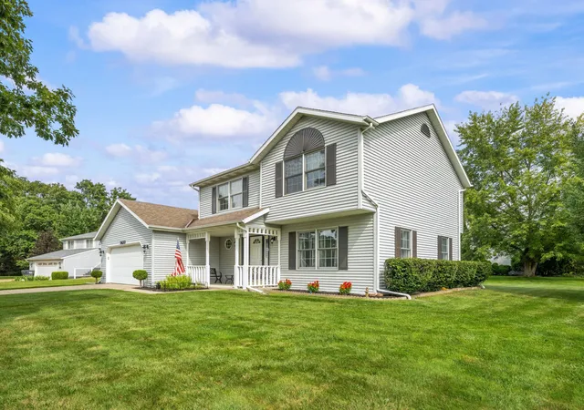 Photo 3 of Single family home for sale at 3623 Lincoln Pines St, Saint Joseph, MI 49085 | MLS# 69026048530 | Listing updated on 2026-09-15