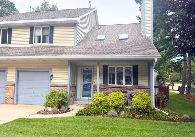 Photo 1 of Condo for sale at 17511 Parkwood Dr #B, Spring Lake, MI 49456 | MLS# 71026048533 | Listing updated on 2026-09-14