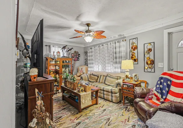 Photo 3 of Single family home for sale at 3117 Temple St, Muskegon, MI 49444 | MLS# 71026048529 | Listing updated on 2026-09-11
