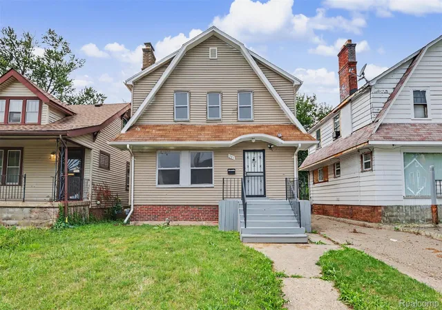 Photo 1 of Single family home for sale at 221 Philip St, Detroit, MI 48215 | MLS# 20261073559 | Listing updated on 2026-09-11
