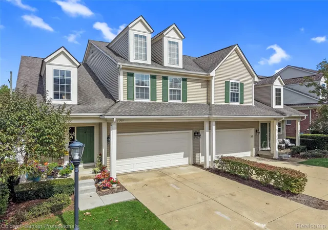 Photo 2 of Condo for sale at 731 E Bluff Ct, Rochester Hills, MI 48307 | MLS# 20261073568 | Listing updated on 2026-10-04
