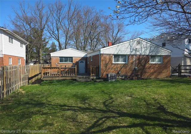 Photo 2 of Single family home for sale at 406 Woodlawn Ave, Royal Oak, MI 48073 | MLS# 20261073570 | Listing updated on 2026-09-12