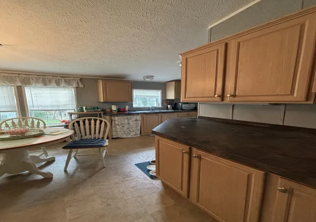 Photo 4 of Single family home for sale at 6842 Maple Ln, Fennville, MI 49408 | MLS# 71026048549 | Listing updated on 2026-09-14