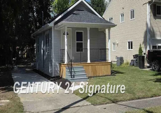 Single family home for sale at 1910 Newberry Dr, Saginaw, MI 48602 | MLS# 61050221559