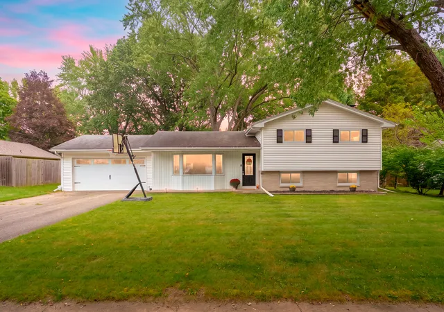 Photo 1 of Sale Pending at 8237 Lovers Ln, Portage, MI 49002 | MLS# 66026048557 | Listing updated on 2026-09-15