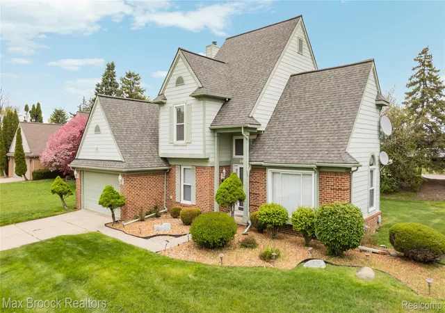 Photo 1 of Single family home for sale at 39456 Squire Rd, Novi, MI 48375 | MLS# 20261073583 | Listing updated on 2026-09-12
