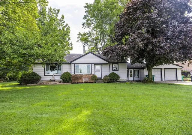 Photo 1 of Single family home for sale at 64690 Gratiot Ave, Lenox, MI 48050 | MLS# 58050221562 | Listing updated on 2026-09-24