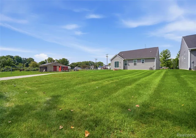 Listing Photo 2 - Condo for sale in building located at 6963 Sweet Water Dr, Ypsilanti, MI 48197 - Unit #