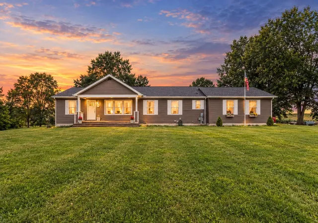 Photo 1 of Single family home for sale at 6048 Territorial Rd, Benton Harbor, MI 49022 | MLS# 69026048576 | Listing updated on 2026-09-14