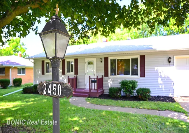 Photo 3 of Single family home for sale at 2450 Yellowstone St, Saginaw, MI 48603 | MLS# 61050221571 | Listing updated on 2026-09-15