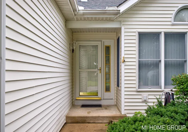 Photo 2 of Single family home for sale at 2888 Riley Ridge Ave, Holland, MI 49424 | MLS# 71026048581 | Listing updated on 2026-09-15