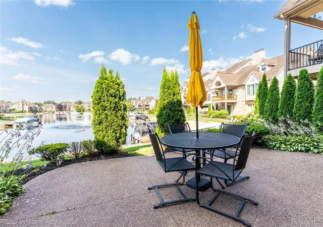 Listing Photo 5 - Condo for sale in building located at 18048 Blue Heron Dr W, Northville, MI 48168