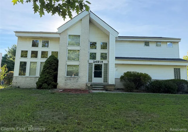 Photo 1 of Single family home for sale at 24519 Willowbrook, Novi, MI 48375 | MLS# 20261073623 | Listing updated on 2026-10-12