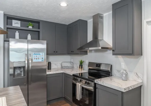 Photo 3 of Single family home for sale at 823 Hammont St, Owosso, MI 48867 | MLS# 55026048588 | Listing updated on 2026-09-12