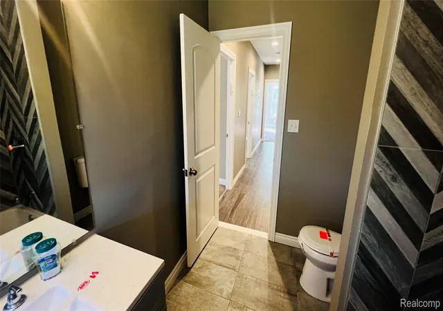 Photo 17 of Condo for sale at 233 Leicester Ct, Detroit, MI 48202 | MLS# 20261073634 | Listing updated on 2026-09-12