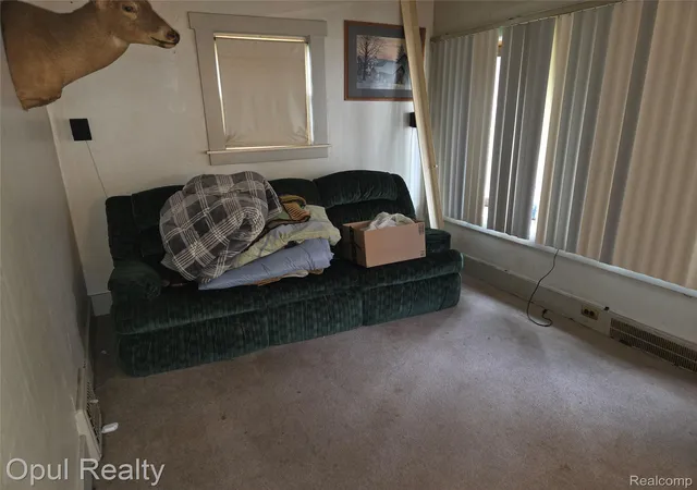 Photo 4 of Single family home for sale at 35312 Chestnut St, Wayne, MI 48184 | MLS# 20261073635 | Listing updated on 2026-10-10