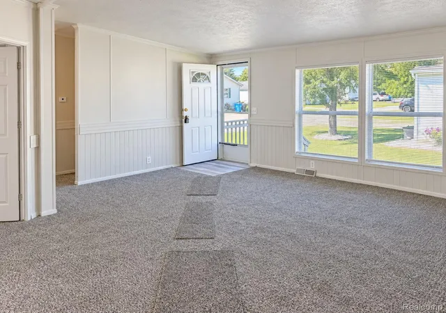 Photo 3 of Single family home for sale at 29 Brookfield, Swartz Creek, MI 48473 | MLS# 20261073639 | Listing updated on 2026-10-06