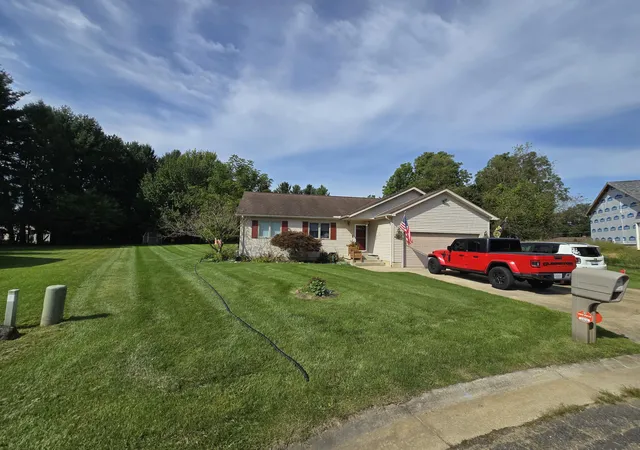 Photo 2 of Single family home for sale at 1551 Samaritan Dr, Jackson, MI 49203 | MLS# 55026048602 | Listing updated on 2026-09-12