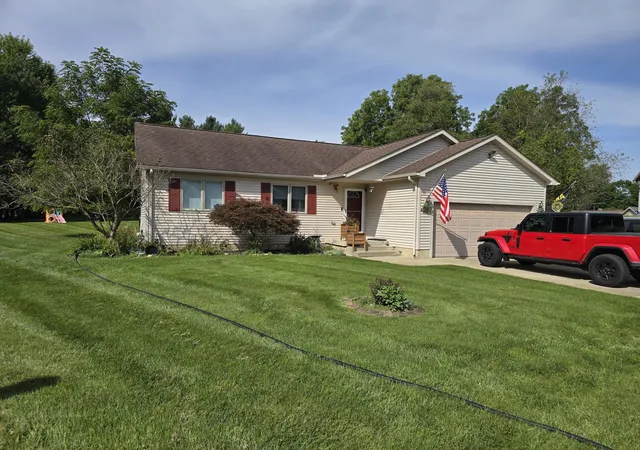 Photo 3 of Single family home for sale at 1551 Samaritan Dr, Jackson, MI 49203 | MLS# 55026048602 | Listing updated on 2026-09-12