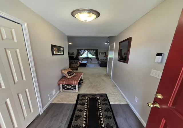 Photo 3 of Single family home for sale at 1551 Samaritan Dr, Jackson, MI 49203 | MLS# 55026048602 | Listing updated on 2026-09-12