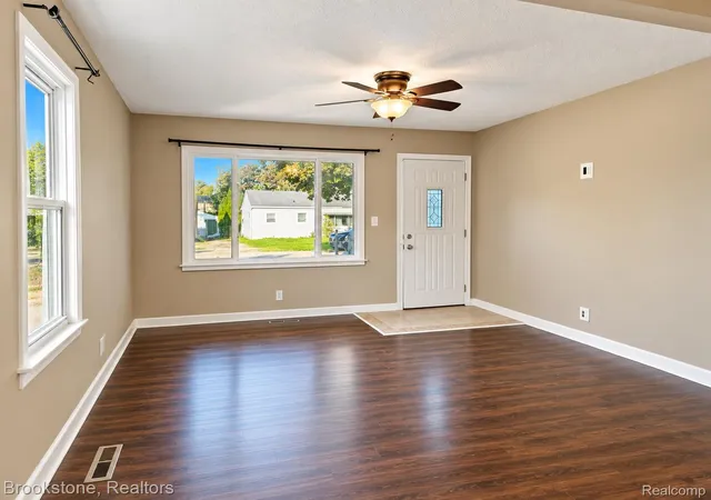 Photo 3 of Single family home for sale at 5898 N Globe St, Westland, MI 48185 | MLS# 20261073649 | Listing updated on 2026-10-19