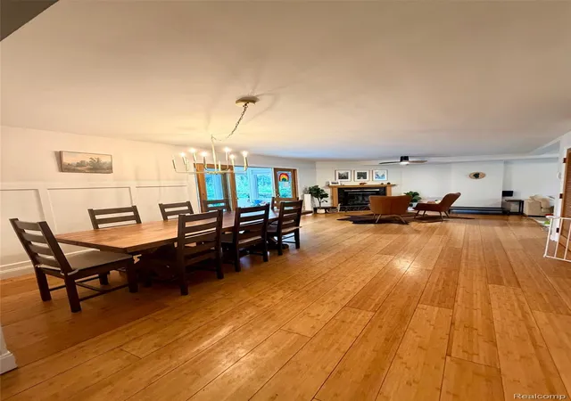 Photo 3 of Single family home for sale at 6820 White Pine Dr, Bloomfield Hills, MI 48301 | MLS# 20261073652 | Listing updated on 2026-10-11