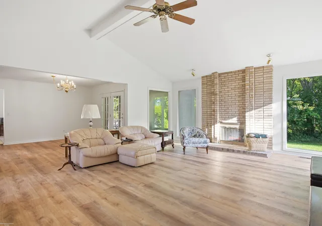 Photo 4 of Single family home for sale at 3016 Charlwood Dr, Rochester Hills, MI 48306 | MLS# 58050221607 | Listing updated on 2026-10-28