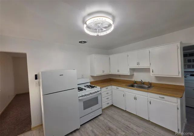 Photo 3 of Single family home for sale at 13394 Couwlier Ave, Warren, MI 48089 | MLS# 20261073707 | Listing updated on 2026-10-24