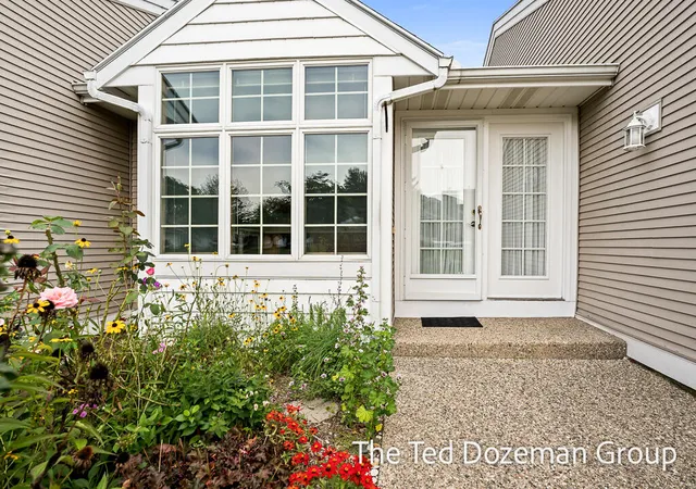 Photo 3 of Condo for sale at 897 Clareridge Ct, Holland, MI 49423 | MLS# 71026048673 | Listing updated on 2026-10-21