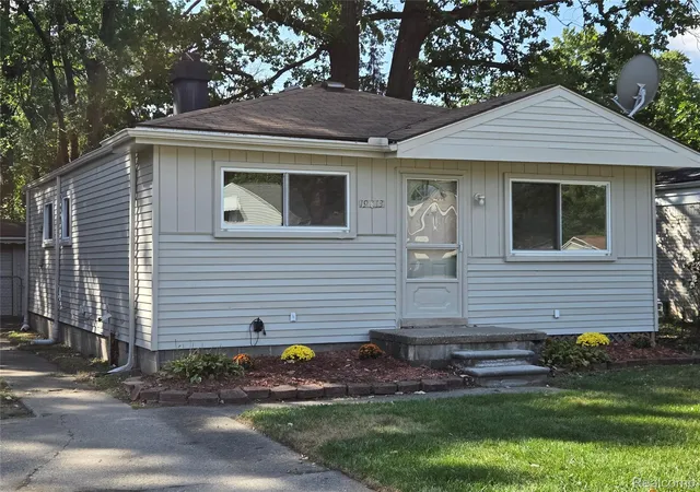 Photo 2 of Single family home for sale at 19813 Inkster Rd W, Livonia, MI 48152 | MLS# 20261073725 | Listing updated on 2026-10-09