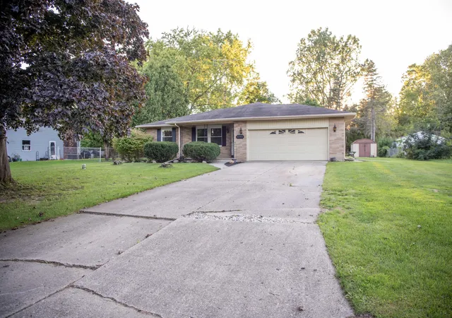Photo 1 of Single family home for sale at 1282 Yorktown Dr, Flint, MI 48532 | MLS# 81026048685 | Listing updated on 2026-10-06