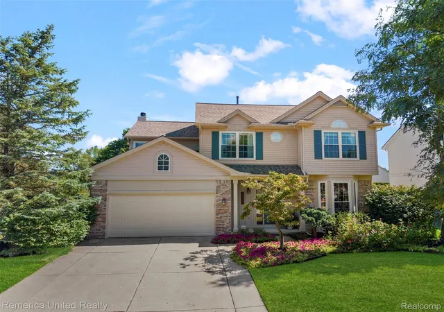 Photo 2 of Single family home for sale at 1030 Shetland Dr, South Lyon, MI 48178 | MLS# 20261073732 | Listing updated on 2026-10-13