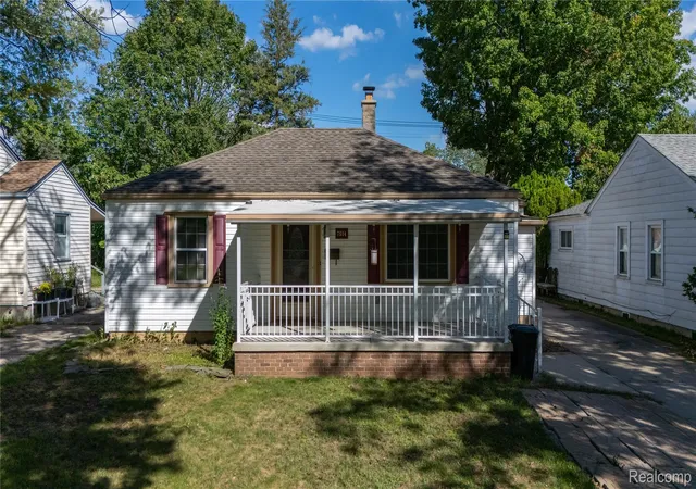 Photo 1 of Single family home for sale at 7514 N Silvery Ln, Dearborn Heights, MI 48127 | MLS# 20261073737 | Listing updated on 2026-10-04