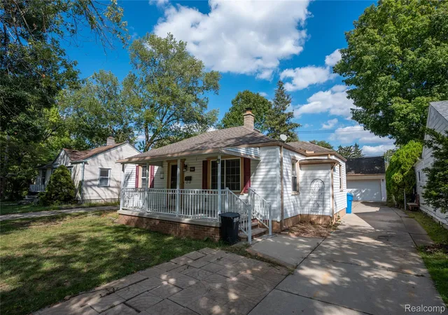 Photo 3 of Single family home for sale at 7514 N Silvery Ln, Dearborn Heights, MI 48127 | MLS# 20261073737 | Listing updated on 2026-10-04