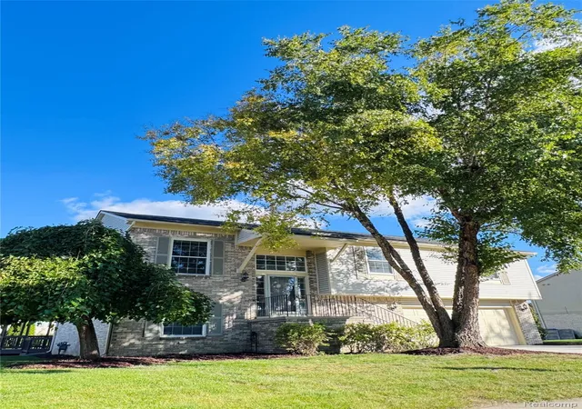 Photo 1 of Single family home for sale at 4063 Amanda Ct, Canton, MI 48188 | MLS# 20261073750 | Listing updated on 2026-10-17
